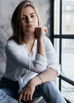 Проститутка Моника