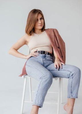 Проститутка Моника