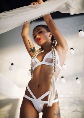 Проститутка Доминика